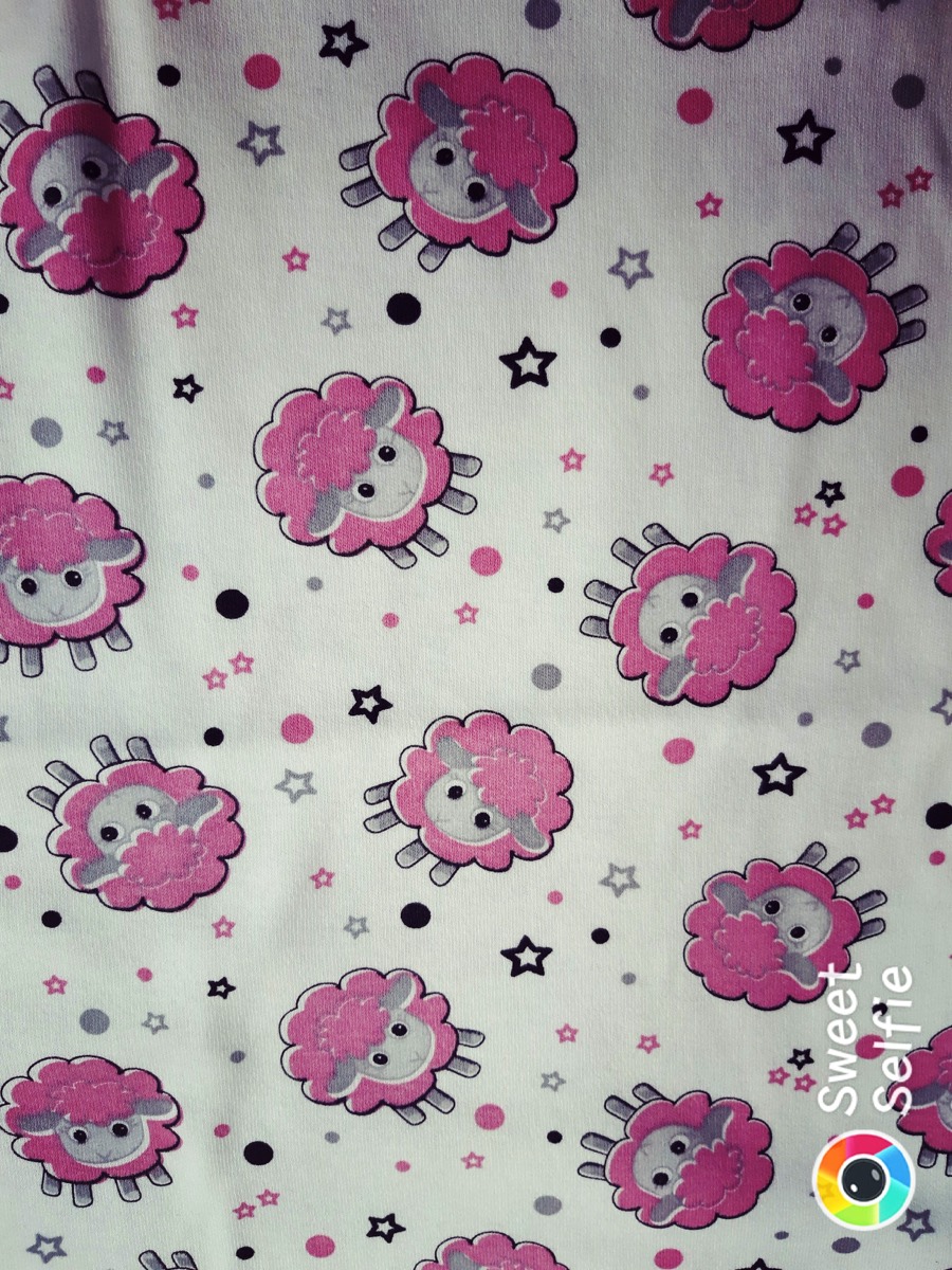 Kuzulu knitted fabric print design